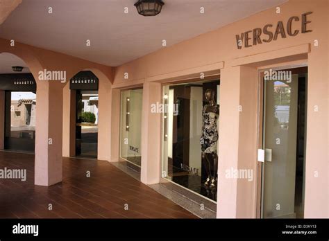 versace boutique porto cervo|Versace .